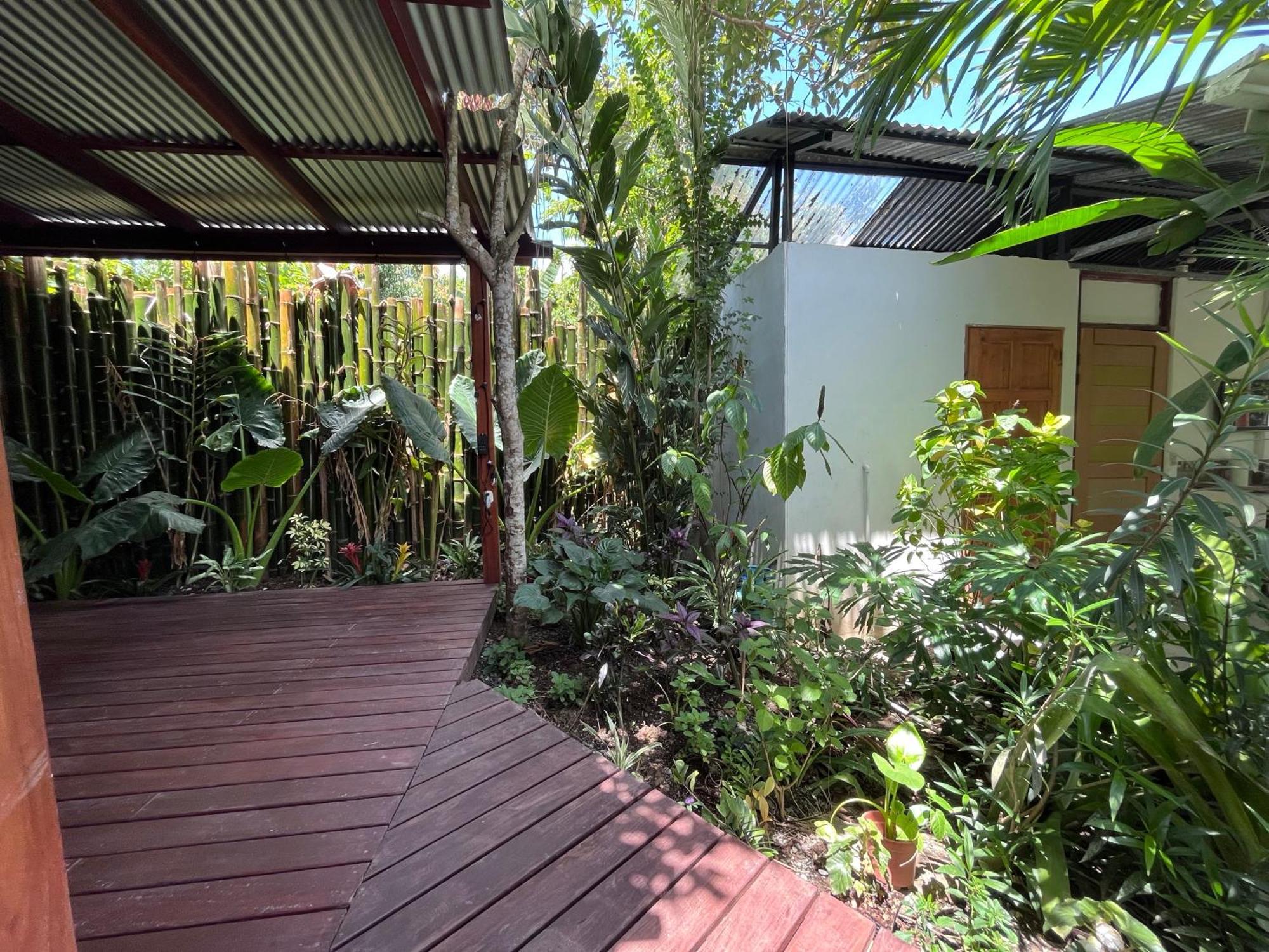 Mecca Hotel Puerto Viejo de Talamanca Eksteriør billede